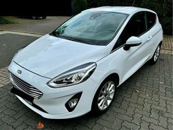 Weiß Gebraucht 2017 Ford Fiesta Titanium Kleinwagen | 9.800 € (Fairer Preis)