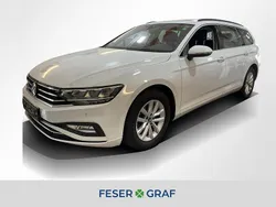 Gletscherweiss Gebraucht 2022 VW Passat Business Kombi | 20.490 € (Guter Preis)