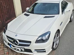 Weiß Gebraucht 2012 Mercedes SLK200 AMG line Cabrio | 20.490 € (Fairer Preis)