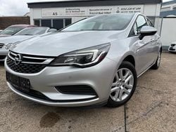Silber Gebraucht 2017 Opel Astra Edition Limousine | 7.690 € (Guter Preis)