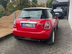 Rot Gebraucht 2009 Mini Cooper Kleinwagen | 3.200 € (Fairer Preis)