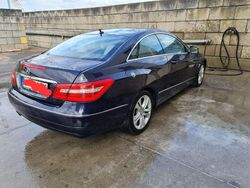 Blau Gebraucht 2011 Mercedes E220 Coupé | 13.500 € (Teuer)