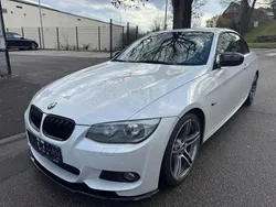 Weiß Gebraucht 2011 BMW 320 Cabriolet M Sport Cabrio | 12.950 € (Fairer Preis)