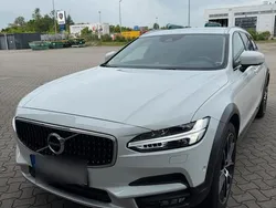 Weiß Gebraucht 2018 Volvo V90 CC Kombi | 27.699 € (Fairer Preis)