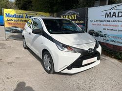 Weiß Gebraucht 2016 Toyota Aygo Kleinwagen | 4.699 € (Fairer Preis)