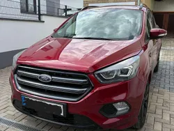 Rot Gebraucht 2018 Ford Kuga ST-Line SUV | 13.500 € (Guter Preis)