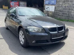 Schwarz Gebraucht 2006 BMW 318 Kombi | 2.300 € (Guter Preis)