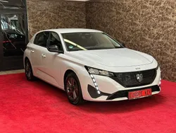 Weiß Gebraucht 2024 Peugeot 308 Active Limousine | 27.990 € (Fairer Preis)