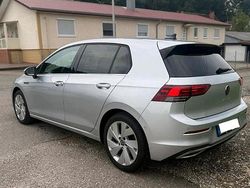Grau Gebraucht 2025 VW Golf Style Limousine | 23.000 € (Guter Preis)