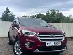 Ruby rot metallic Gebraucht 2019 Ford Kuga Titanium SUV | 16.989 € (Fairer Preis)