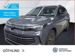 Delfingrau metallic Gebraucht 2025 VW Tiguan Goal SUV | 37.330 €