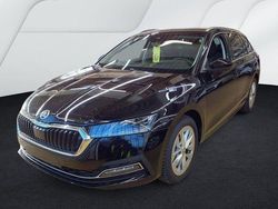 Schwarzmagic perleffekt Gebraucht 2023 Skoda Octavia Style Kombi | 29.990 € (Etwas zu teuer)