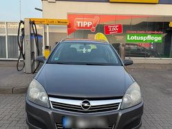 Grau Gebraucht 2009 Opel Astra Kombi | 2.000 € (Guter Preis)