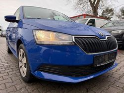 Blau Gebraucht 2018 Skoda Fabia Limousine | 5.333 € (Guter Preis)