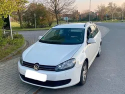 Weiß Gebraucht 2010 VW Golf VI Kombi | 2.900 € (Fairer Preis)