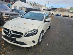 Weiß Gebraucht 2016 Mercedes A180 Limousine | 11.799 € (Fairer Preis)