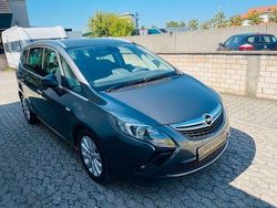 Grau Gebraucht 2012 Opel Zafira Tourer Van / Kleinbus | 8.450 € (Fairer Preis)
