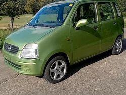 Grün Gebraucht 2000 Opel Agila Kleinwagen | 790 €