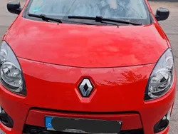 Rot Gebraucht 2011 Renault Twingo Kleinwagen | 2.600 € (Fairer Preis)