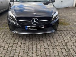 Schwarz Gebraucht 2017 Mercedes A180 Kleinwagen | 12.500 € (Guter Preis)