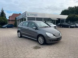 Silber Gebraucht 2007 Mercedes B180 Van / Kleinbus | 3.999 € (Fairer Preis)