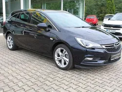 Tiefsee blau Gebraucht 2019 Opel Astra Dynamic Kombi | 14.990 € (Etwas zu teuer)