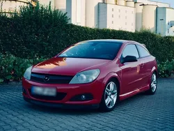 Rot Gebraucht 2005 Opel Astra GTC Coupé | 2.700 € (Fairer Preis)