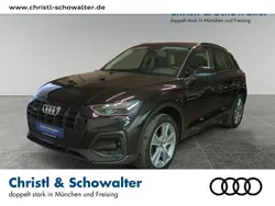 Mythosschwarz metallic Gebraucht 2022 Audi Q5 Advanced SUV | 42.447 € (Fairer Preis)