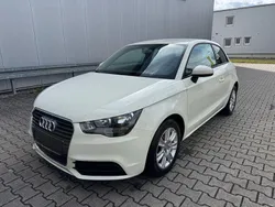 Weiß Gebraucht 2011 Audi A1 Attraction Kleinwagen | 5.450 € (Fairer Preis)
