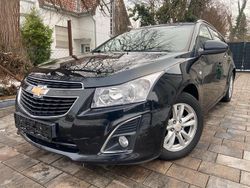 Schwarz Gebraucht 2013 Chevrolet Cruze Kombi | 3.490 € (Fairer Preis)