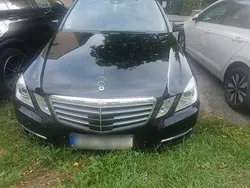 Schwarz Gebraucht 2011 Mercedes E300 Limousine | 7.400 € (Fairer Preis)