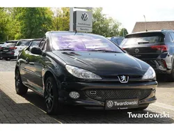 Farbe schwarz obsidien/metalli Gebraucht 2006 Peugeot 206 CC RC Cabrio | 2.890 € (Fairer Preis)