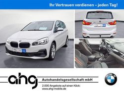 Weiß Gebraucht 2021 BMW 218 Gran Tourer Sport Line Van / Kleinbus | 17.930 € (Fairer Preis)