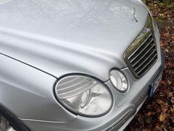 Silber Gebraucht 2007 Mercedes 320 Limousine | 4.400 €