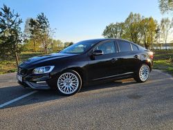 Schwarz Gebraucht 2014 Volvo S60 Summum Limousine | 11.750 €