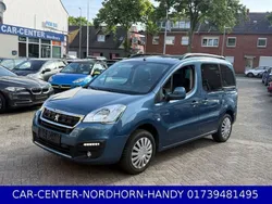 Blau Gebraucht 2017 Peugeot Partner Tepee Allure Van / Kleinbus | 9.499 € (Fairer Preis)