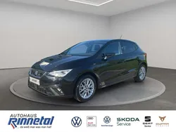 Mitternachtsschwarz Gebraucht 2024 Seat Ibiza FR Limousine | 21.780 € (Fairer Preis)