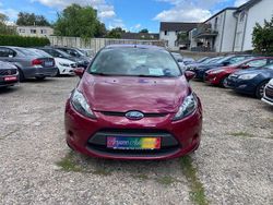 Hot magenta Gebraucht 2009 Ford Fiesta Trend Kleinwagen | 2.900 € (Fairer Preis)