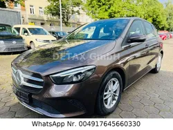 Beige Gebraucht 2020 Mercedes B200 Van / Kleinbus | 11.999 € (Etwas zu teuer)