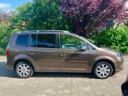 Braun Gebraucht 2013 VW Touran Life Van / Kleinbus | 7.500 € (Fairer Preis)