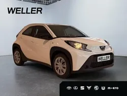 Weiß (verschieden farben gegen aufpreis erhältlich) Neu 2024 Toyota Aygo Business Edition Kleinwagen | 16.900 €