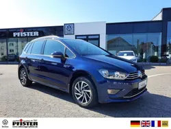 Blau Gebraucht 2017 VW Golf Sportsvan Sound Van / Kleinbus | 17.500 € (Etwas zu teuer)