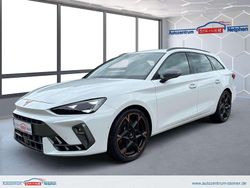 Weiss metallic (weiß) Neu 2025 Cupra Leon VZ Kombi | 41.879 € (Guter Preis)
