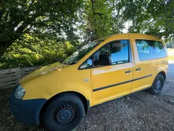 Gelb Gebraucht 2003 VW Caddy Van / Kleinbus | 4.100 €