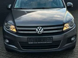 Grau Gebraucht 2013 VW Tiguan SUV | 10.500 € (Fairer Preis)
