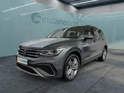 Grau Gebraucht 2023 VW Tiguan Allspace Pro SUV | 44.305 € (Etwas zu teuer)