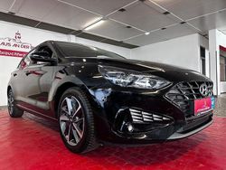 Schwarz Gebraucht 2023 Hyundai i30 Trend Limousine | 15.900 € (Fairer Preis)