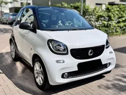 Weiß Gebraucht 2017 Smart ForTwo Coupé Edition #1 Coupé | 9.499 € (Fairer Preis)