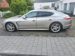Silber Gebraucht 2010 Porsche Panamera 4S Limousine | 32.000 €
