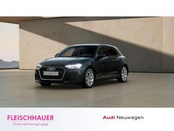 Mythosschwarz metallic Neu 2025 Audi A1 Sportback Advanced Kleinwagen | 31.620 € (Teuer)